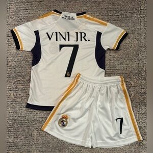 Vini Jr Youth Youth Medium soccer Jersey & shorts - Boys Real Madrid Uniform